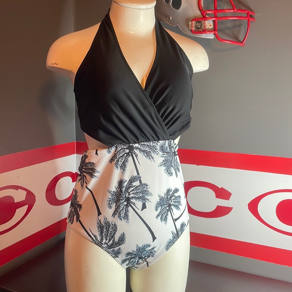 🎉 Maternity Swim! White and Black Halter Top with Open Sides!